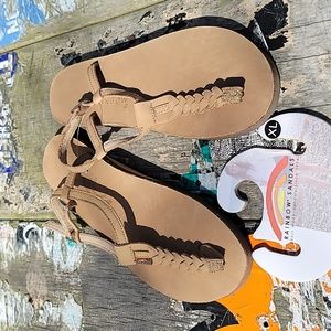 Rainbow "T-Street" sandal. Women's 8.5-9.5. Tan leather.